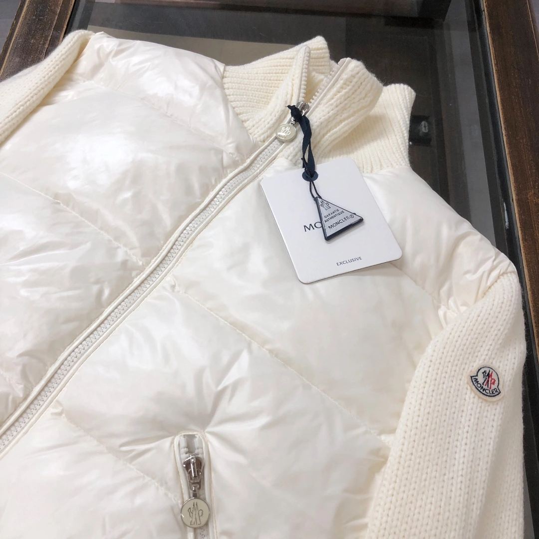 SmoothTexture Louis Vuitton Down Jackets 139464
