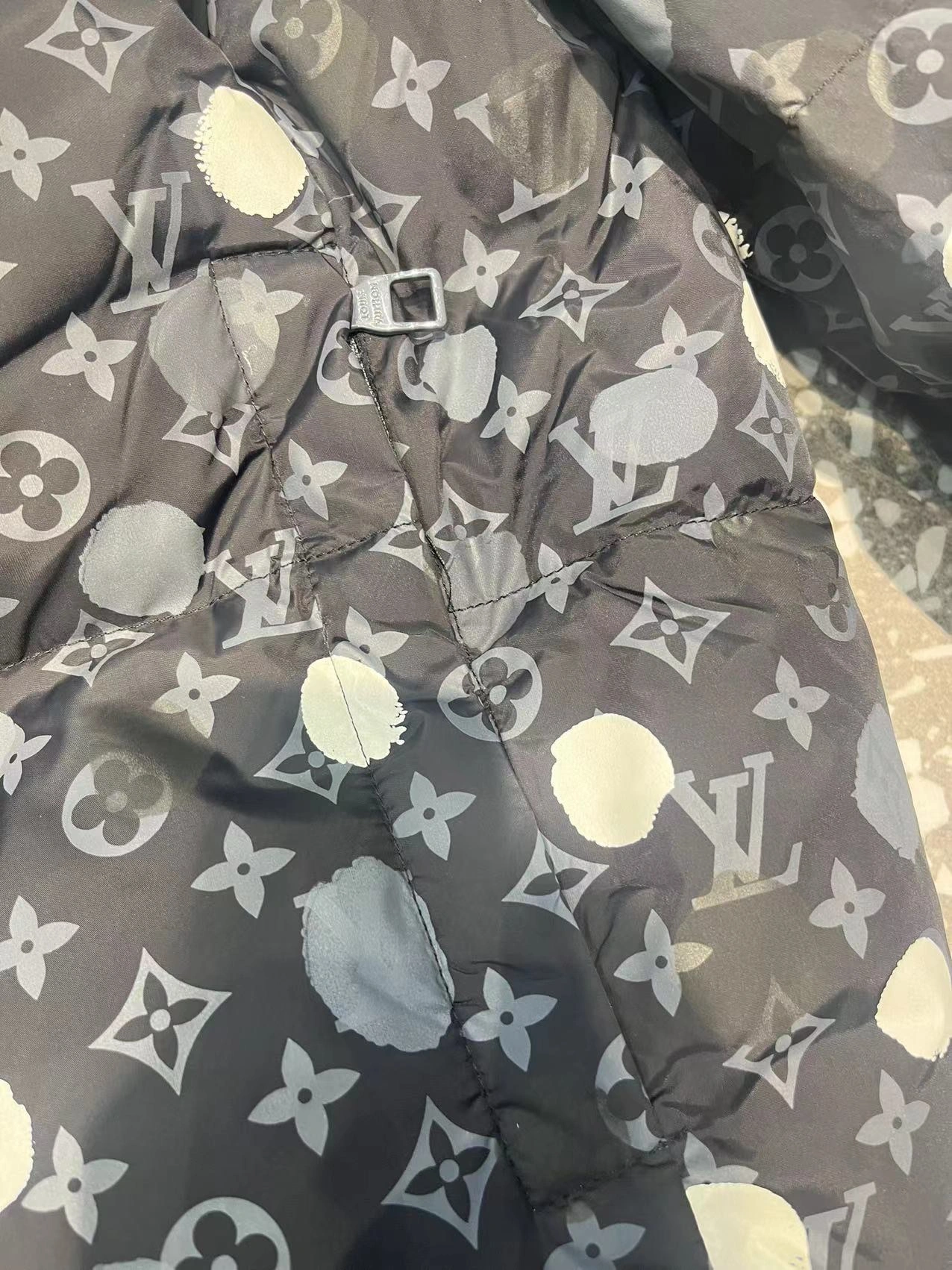 Louis Vuitton Down Jackets Unique 139457