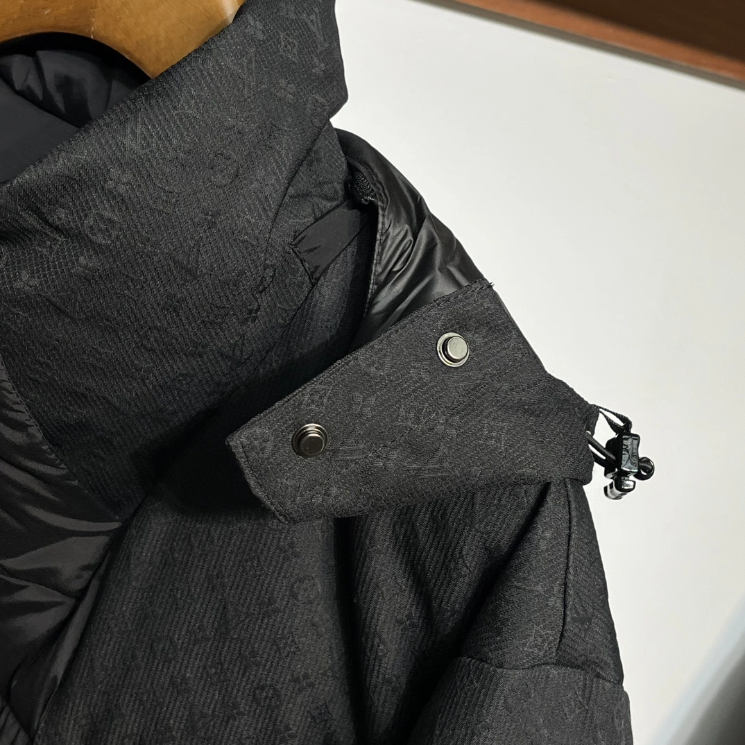 Casual Louis Vuitton Down Jackets 139467
