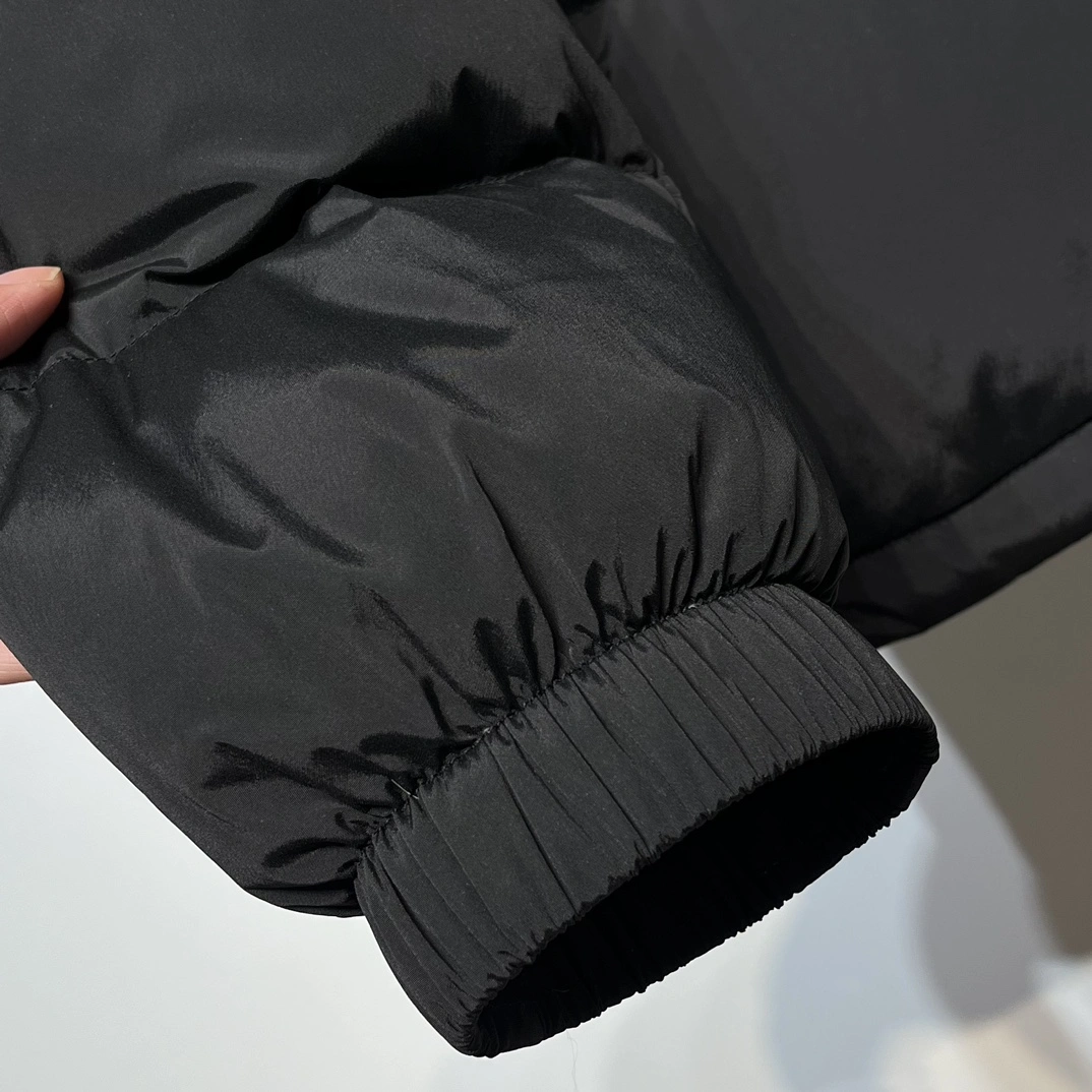 Casual Louis Vuitton Down Jackets 139467