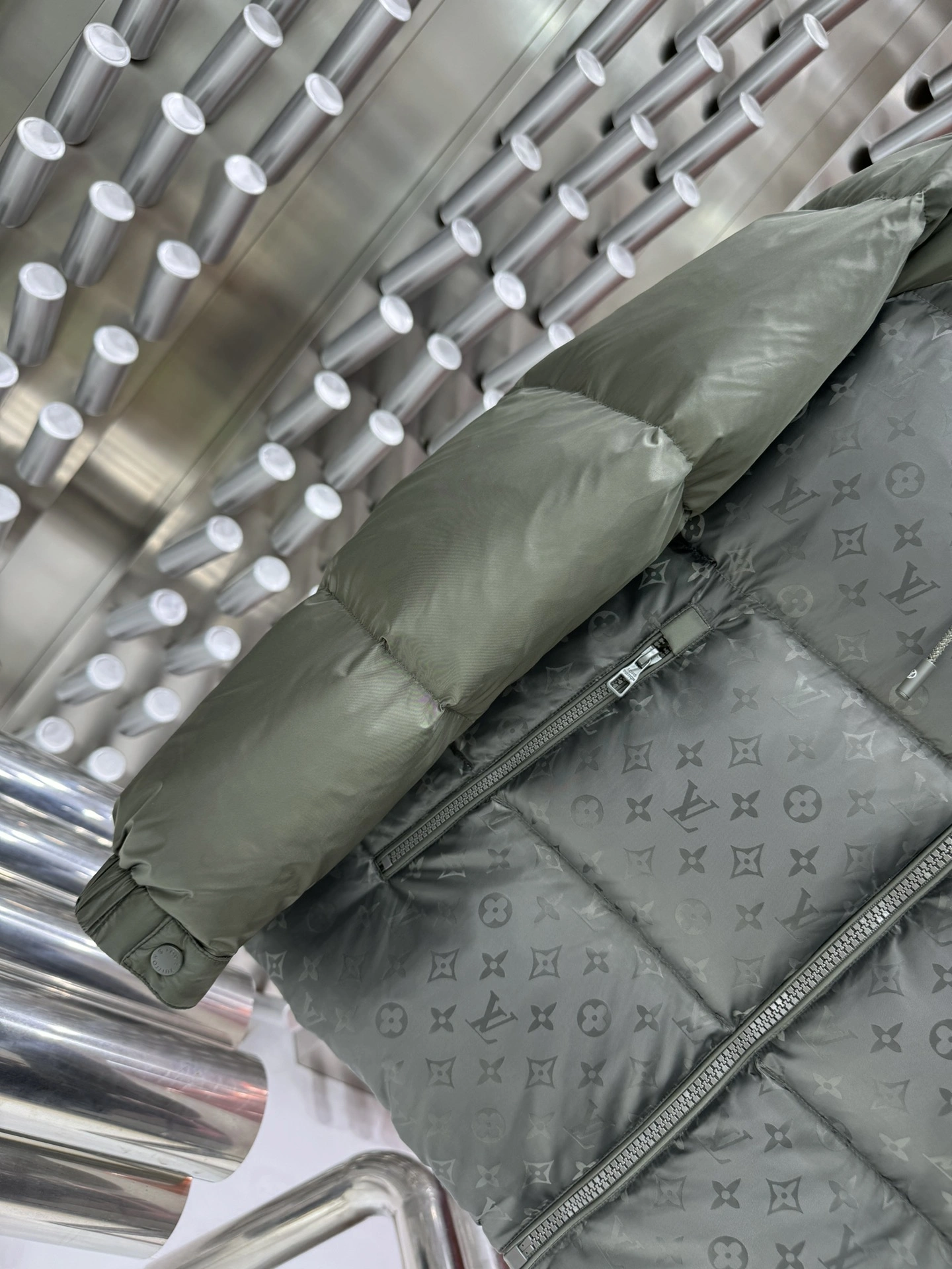 Louis Vuitton Down Jackets RelaxedFit 139453