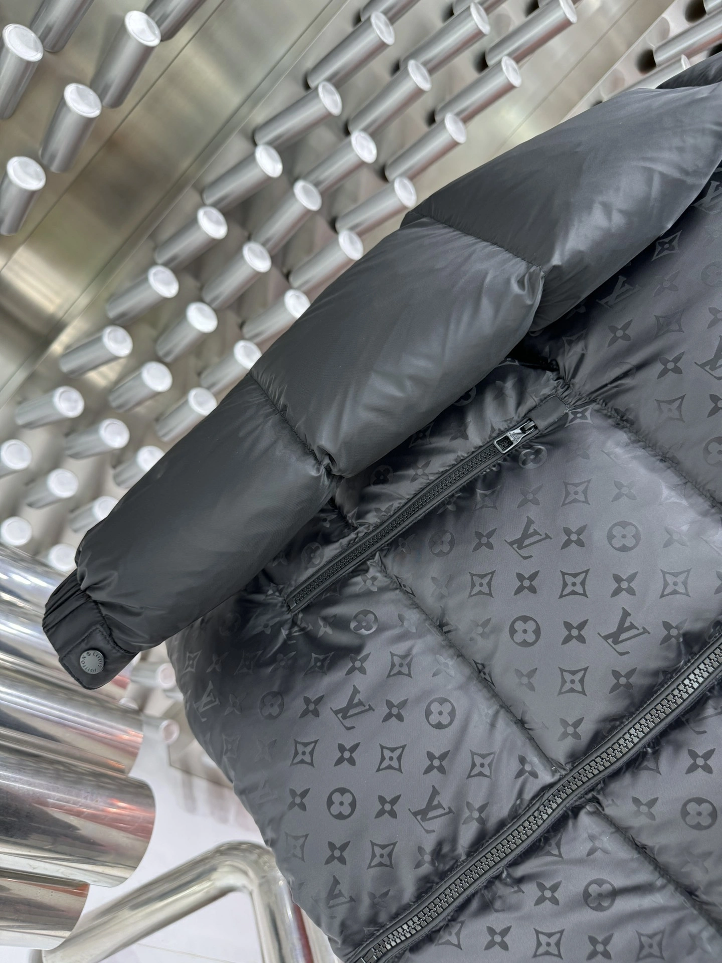 Louis Vuitton Down Jackets Attractive 139452