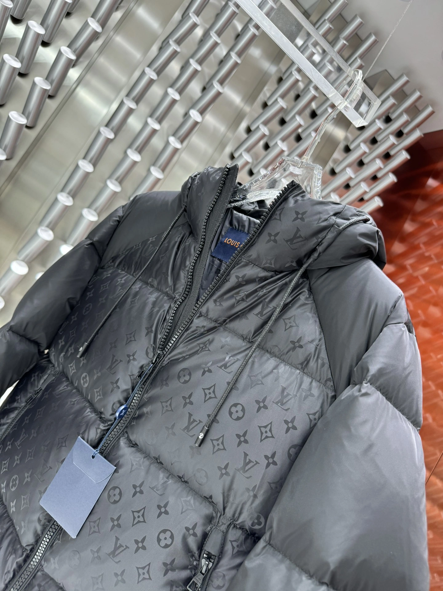 Louis Vuitton Down Jackets Attractive 139452