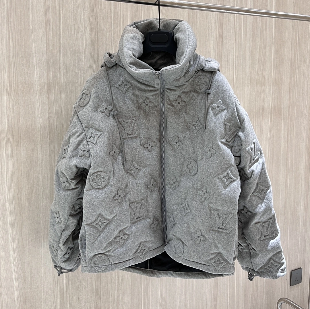 Thermal Louis Vuitton Down Jackets 139449