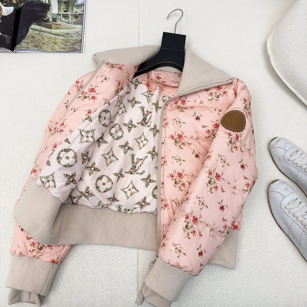 Stylish Louis Vuitton Down Jackets 139454