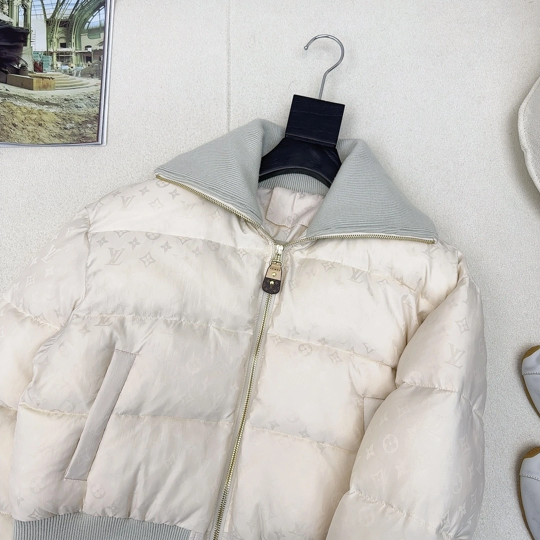 Louis Vuitton Down Jackets Effortless 139447