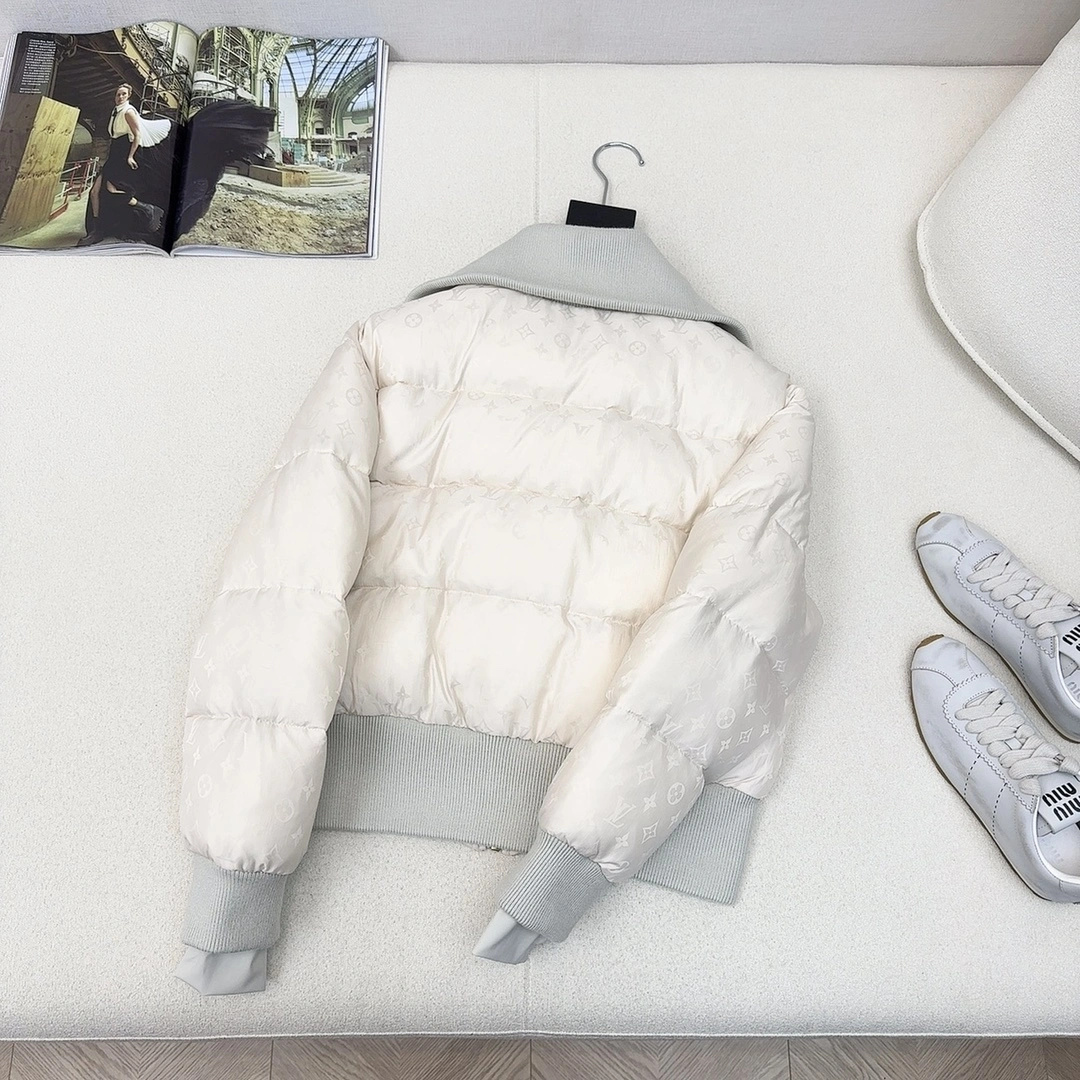 Louis Vuitton Down Jackets Effortless 139447
