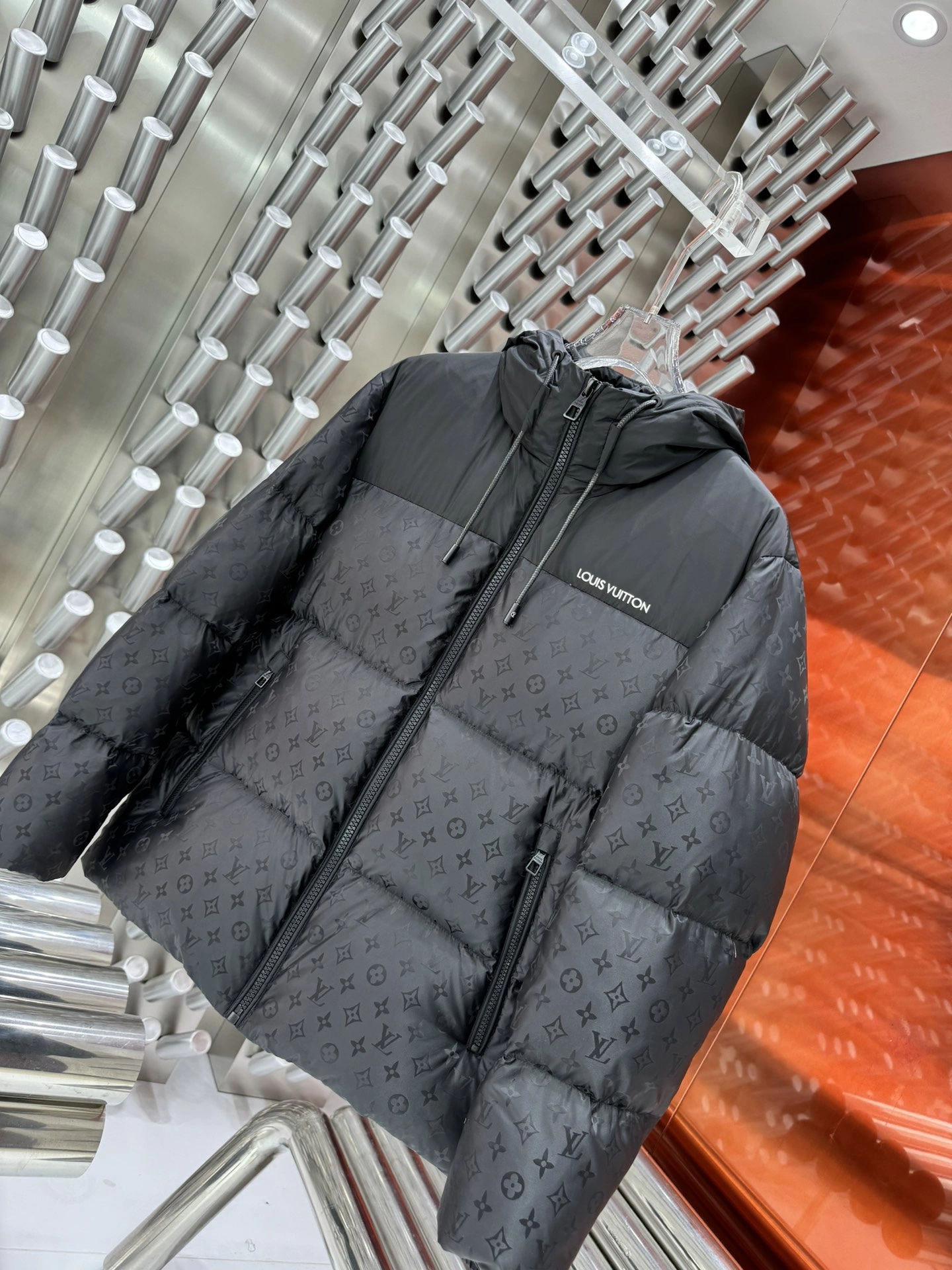Louis Vuitton Down Jackets GoAnywhere 139450