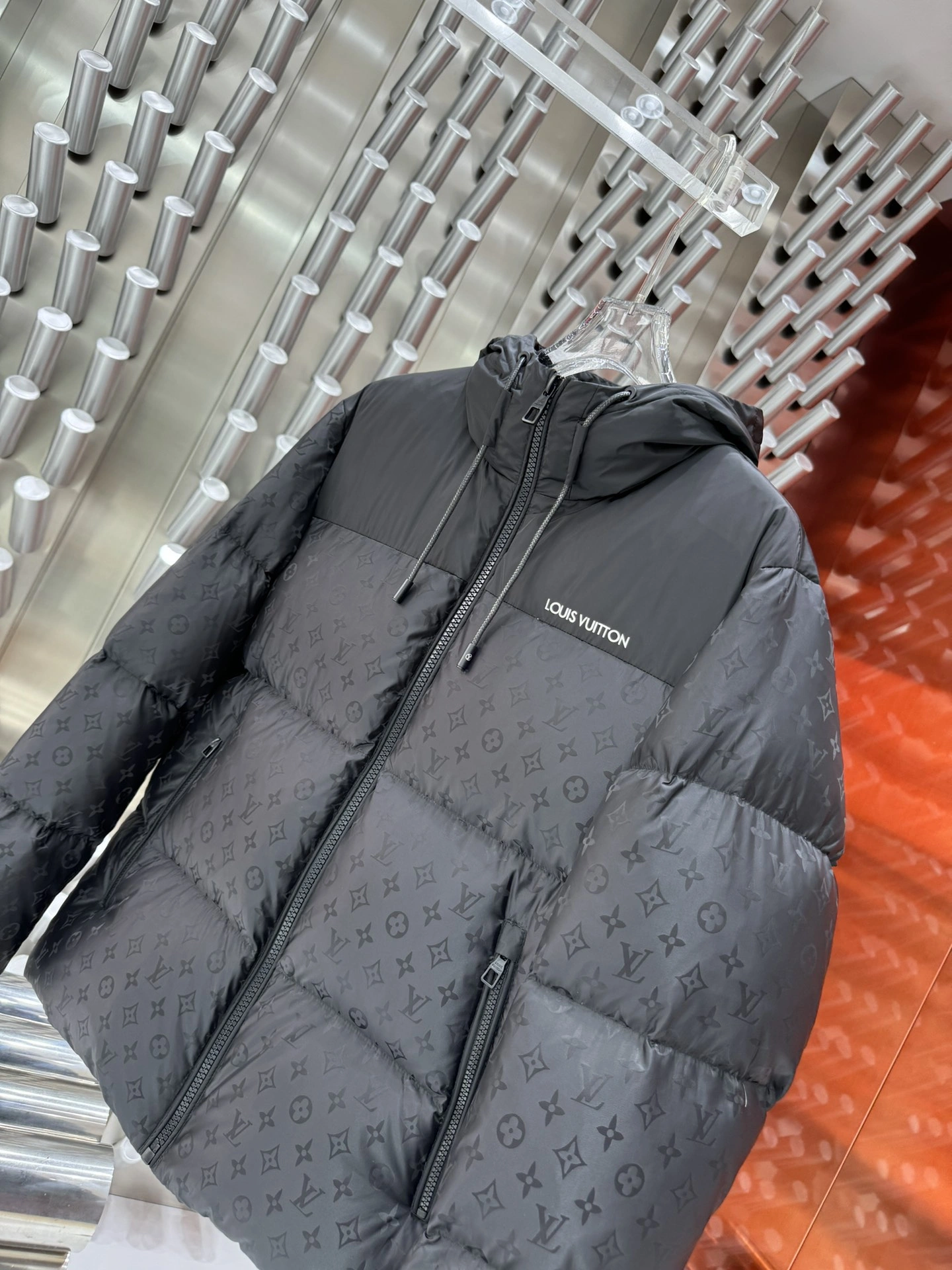 Louis Vuitton Down Jackets GoAnywhere 139450