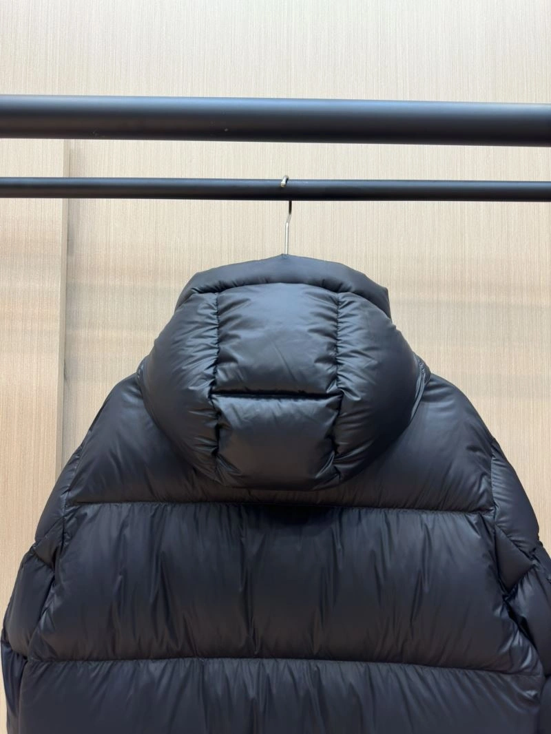 Lightweight Louis Vuitton Down Jackets 139405