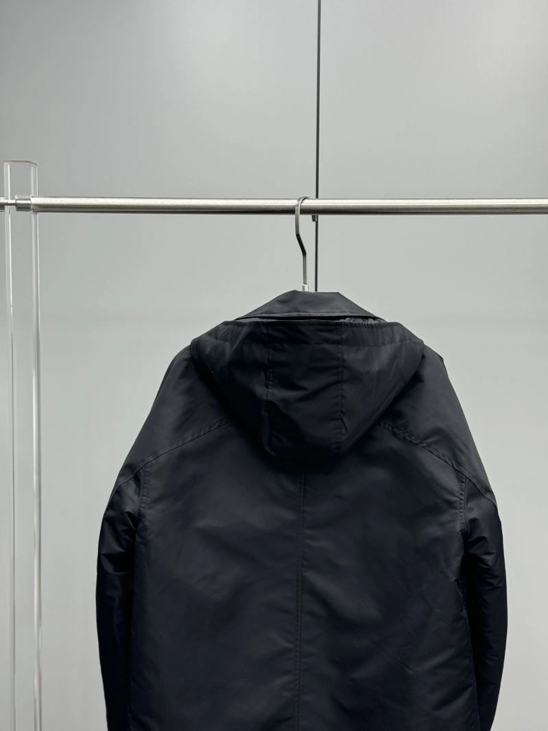 Sustainable Louis Vuitton Down Jackets 139392