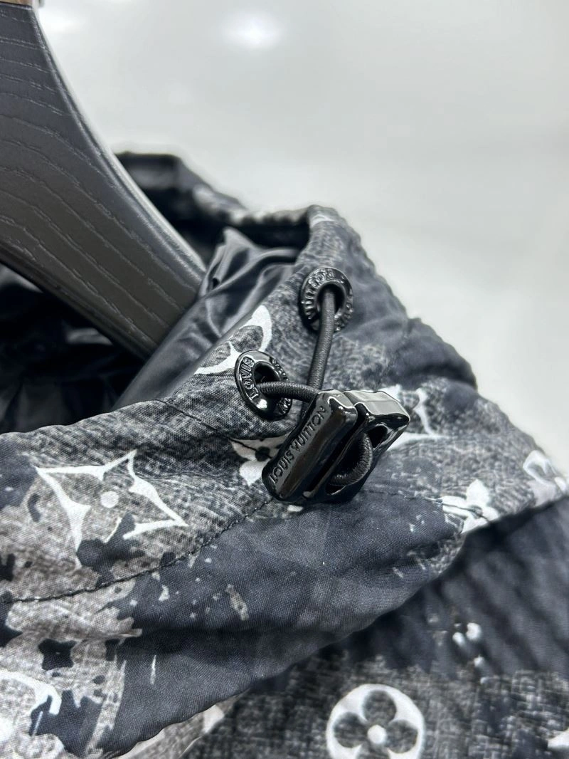 Trendsetting Louis Vuitton Down Jackets 139391