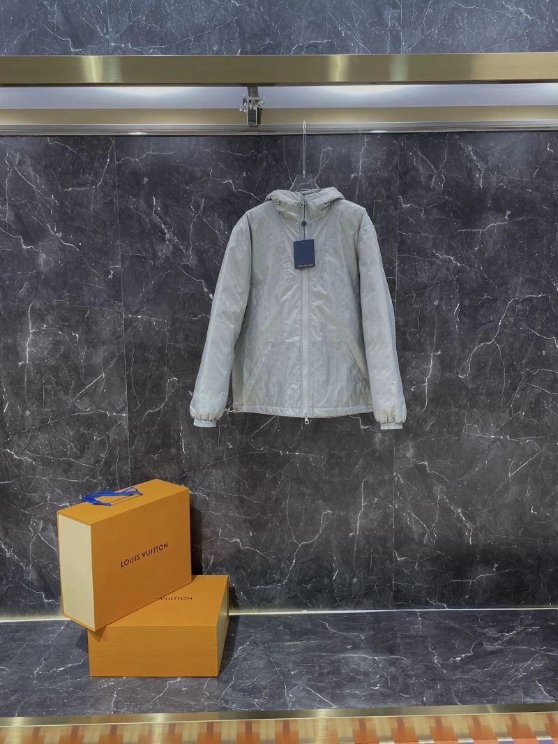 Popular Louis Vuitton Down Jackets 139372