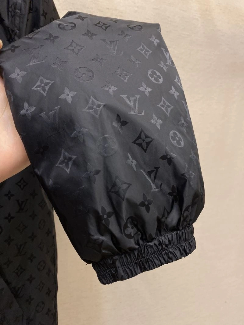 Stretchable Louis Vuitton Down Jackets 139277