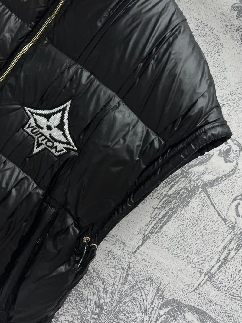 Louis Vuitton Down Jackets Sporty 139270