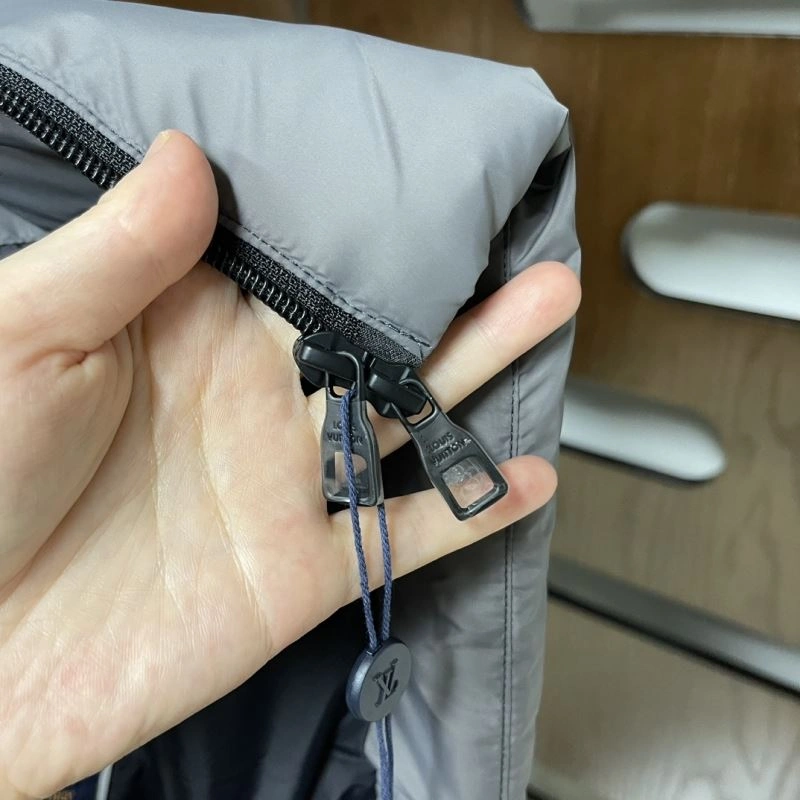 OdorResistant Louis Vuitton Down Jackets 139264