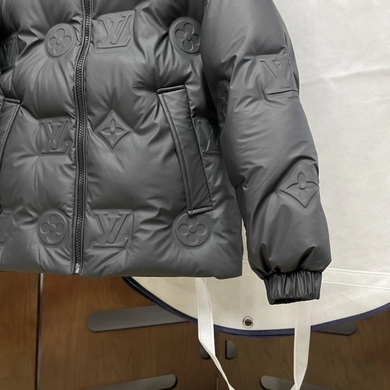 Louis Vuitton Down Jackets Sporty 139263