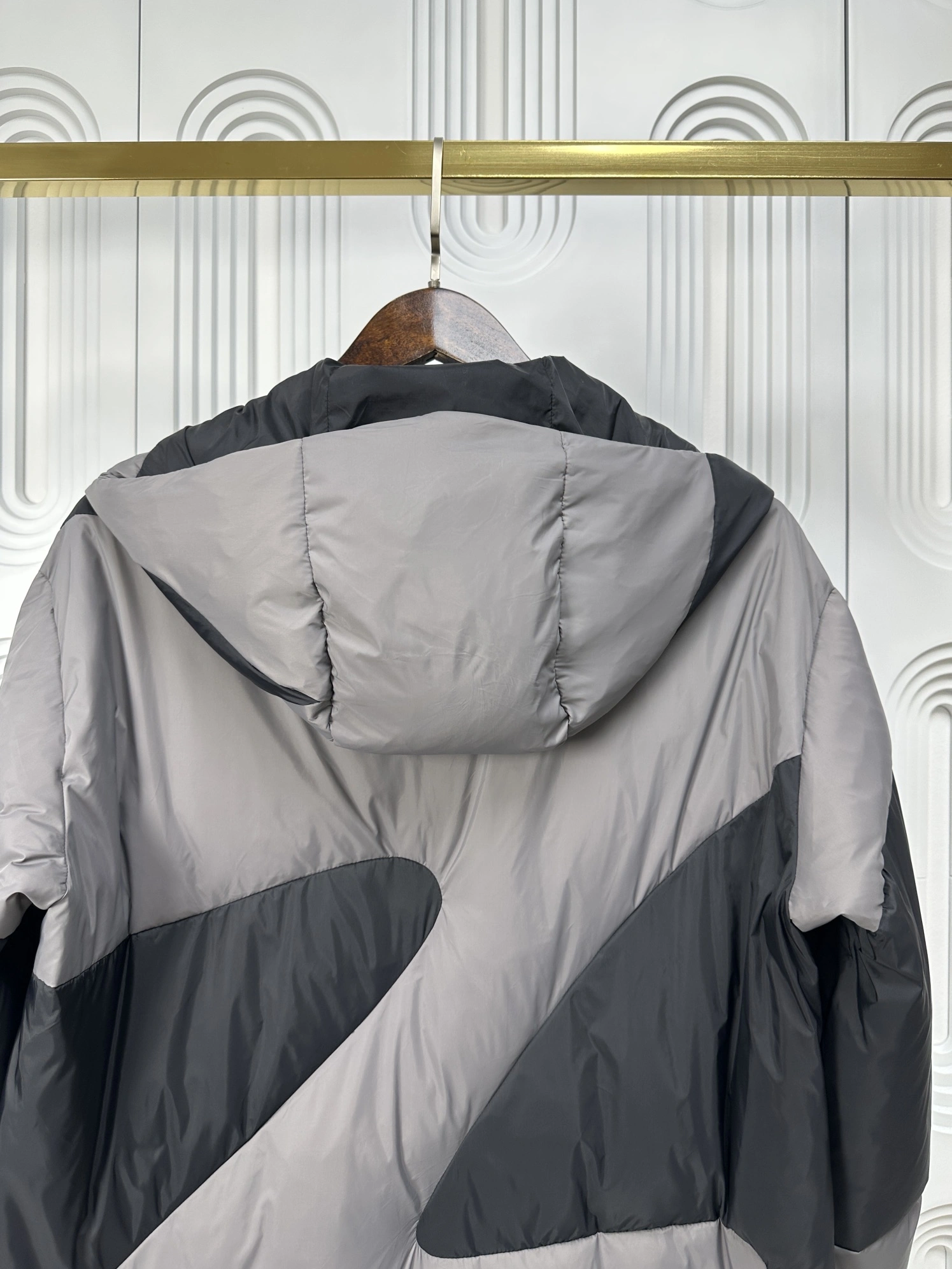 Upgraded Louis Vuitton Down Jackets 139440