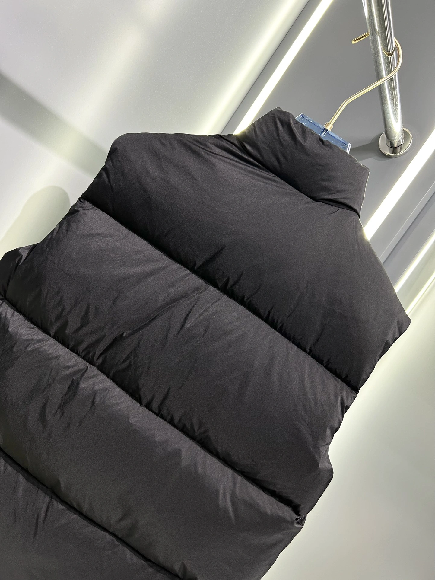 Louis Vuitton Down Jackets Upgraded 139438