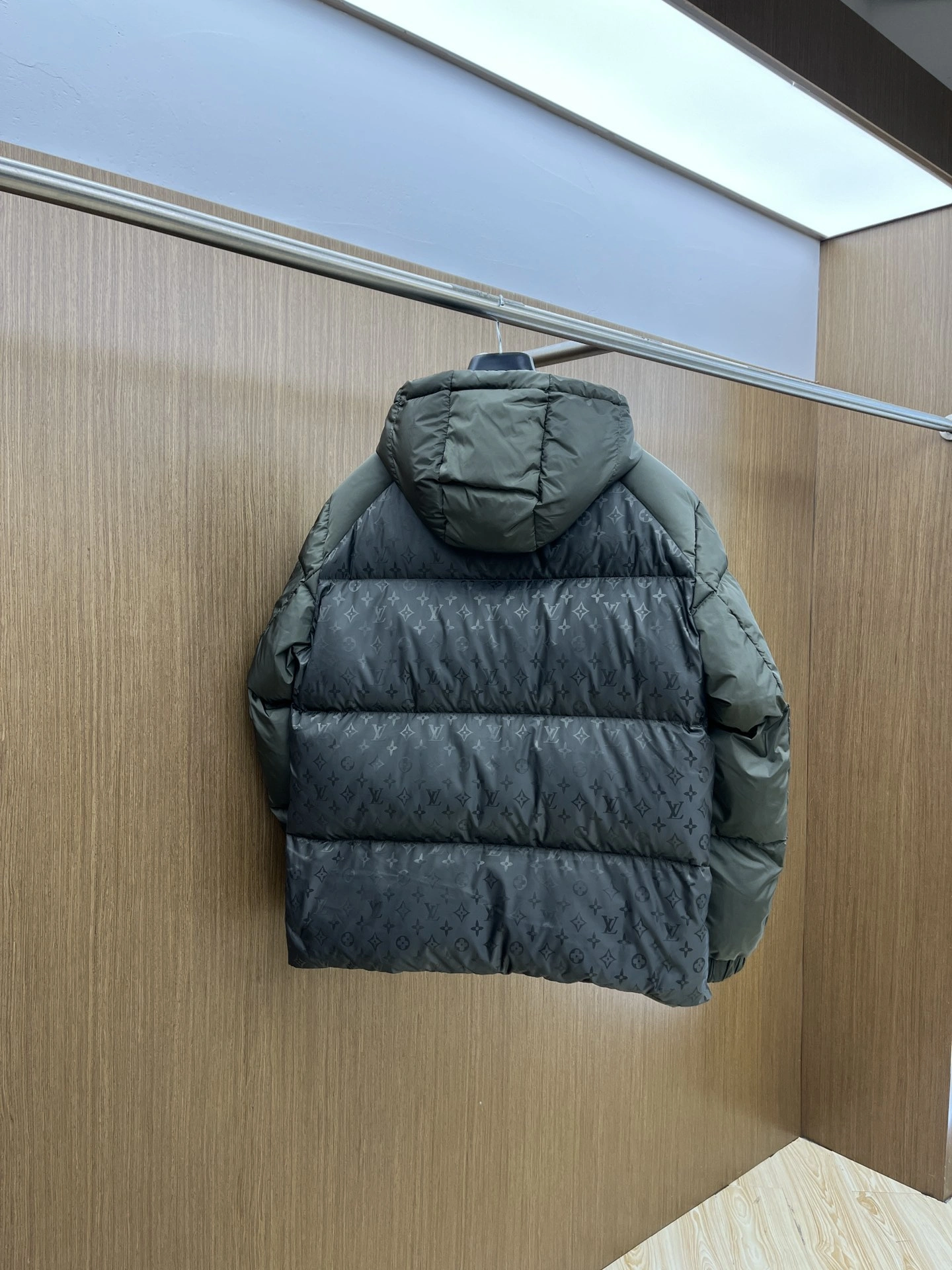 Louis Vuitton Down Jackets Lightweight 139434