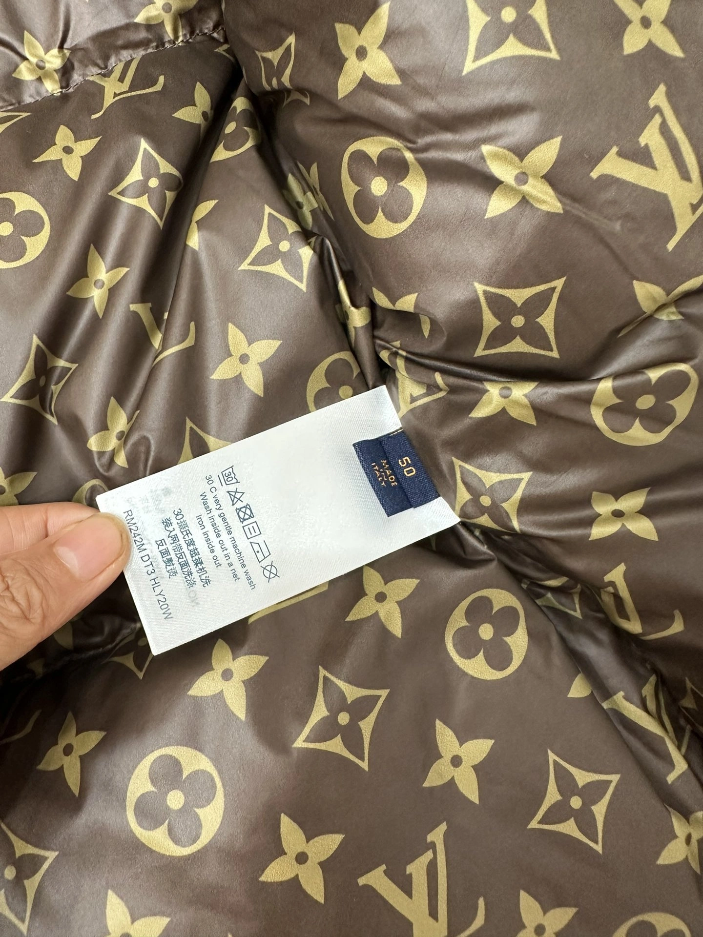 Louis Vuitton Down Jackets FastDry 139427