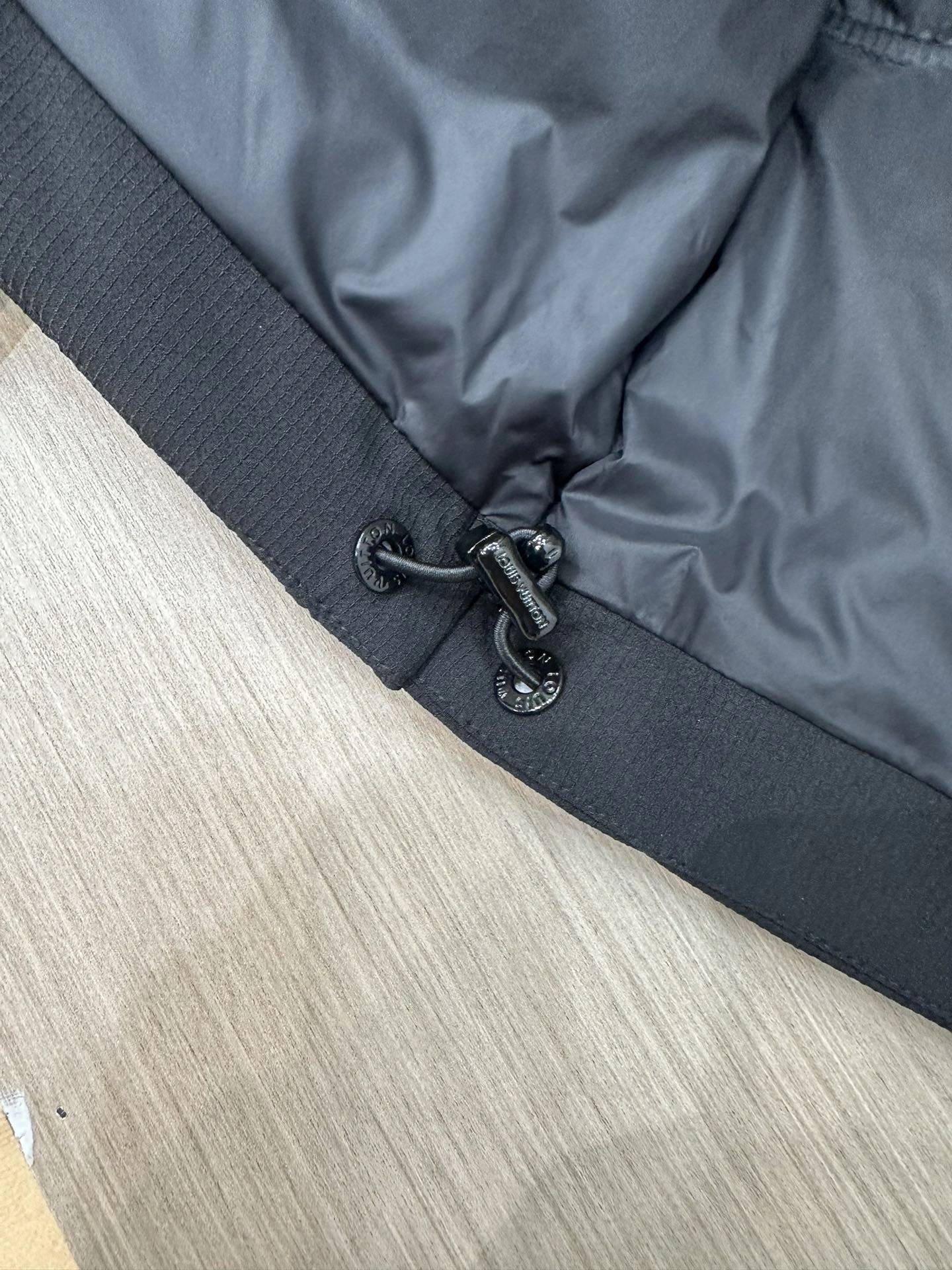 Bright Louis Vuitton Down Jackets 139428
