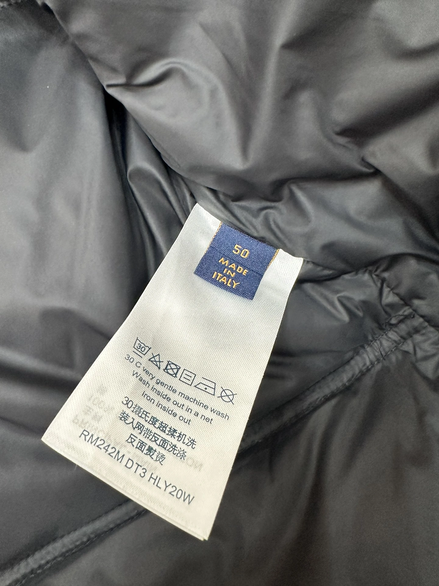 Bright Louis Vuitton Down Jackets 139428