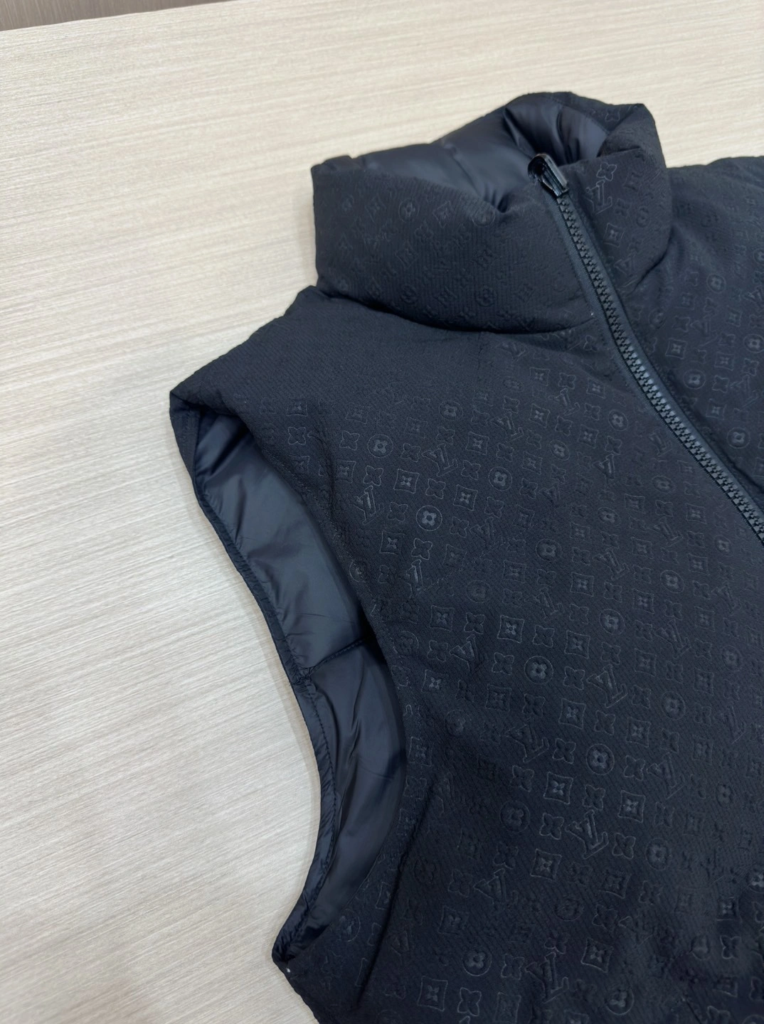 Seasonal Louis Vuitton Down Jackets 130351