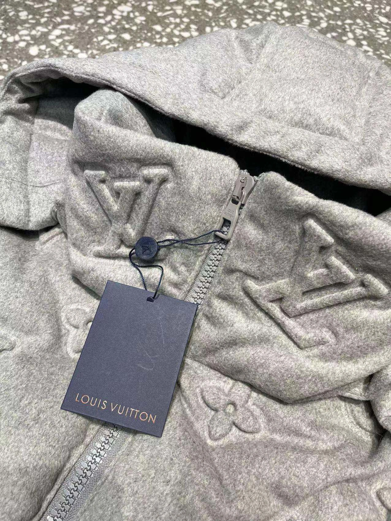 Louis Vuitton Down Jackets Affordable 139419