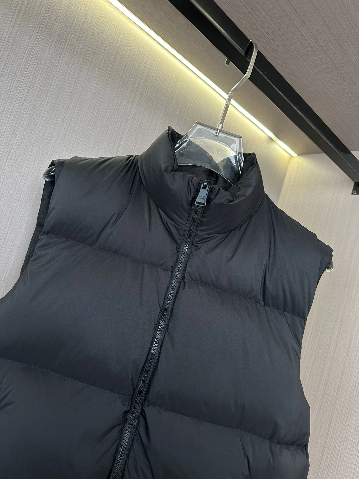 Louis Vuitton Down Jackets HighPerformance 139416
