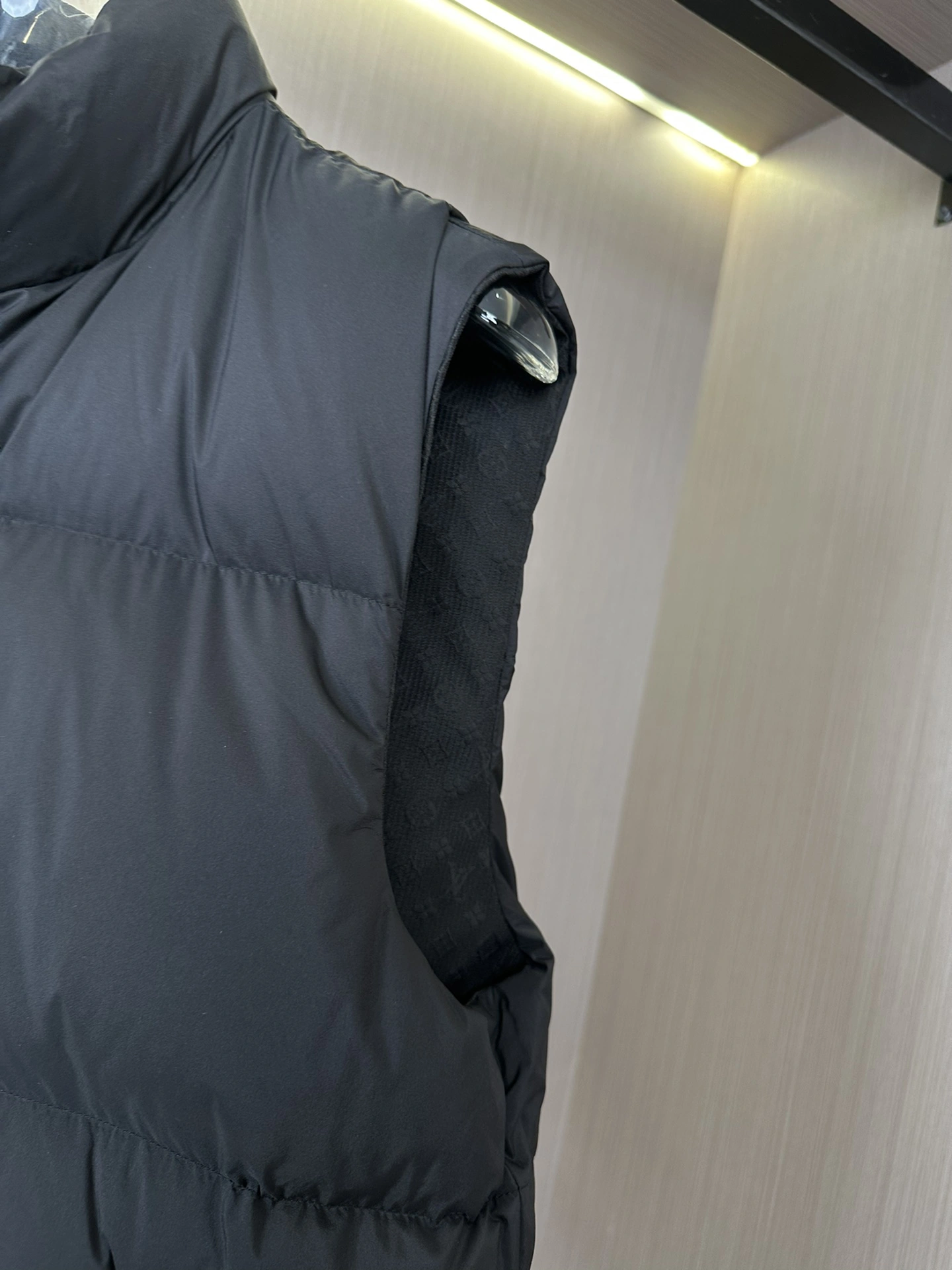 Louis Vuitton Down Jackets HighPerformance 139416