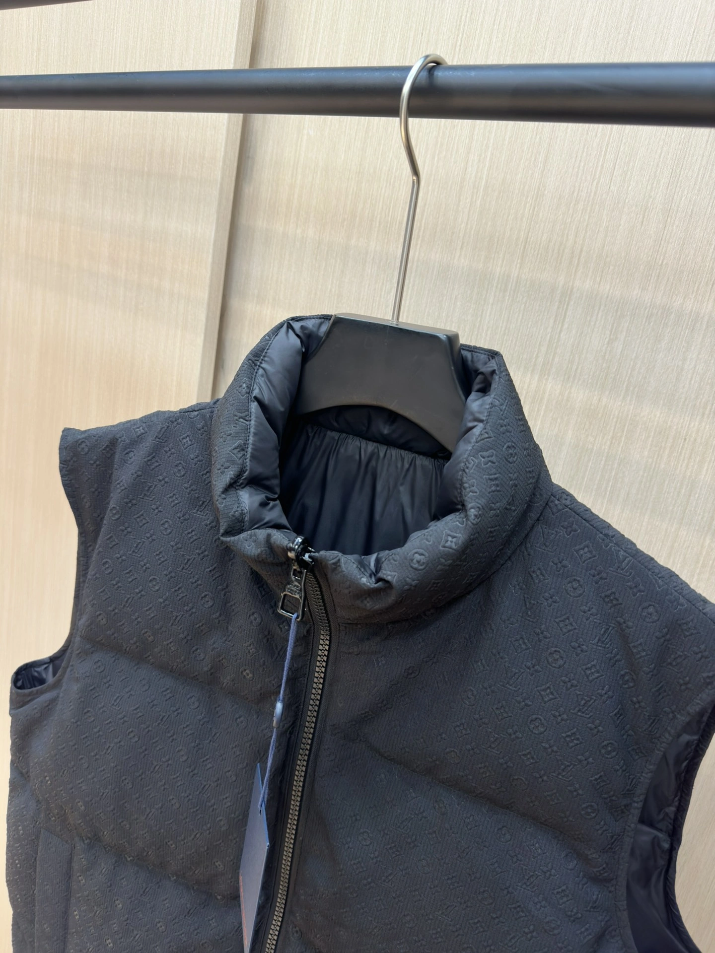 TravelReady Louis Vuitton Down Jackets 139422