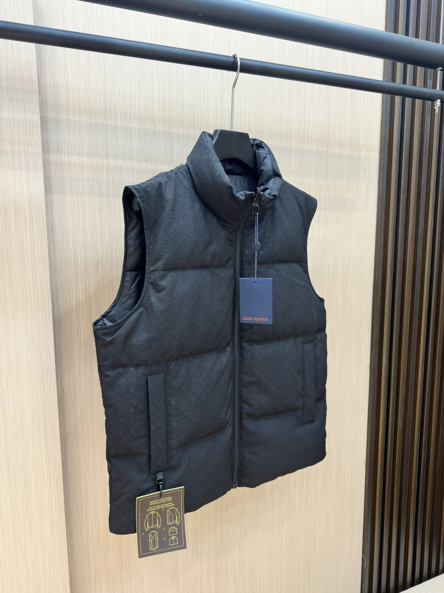 TravelReady Louis Vuitton Down Jackets 139422