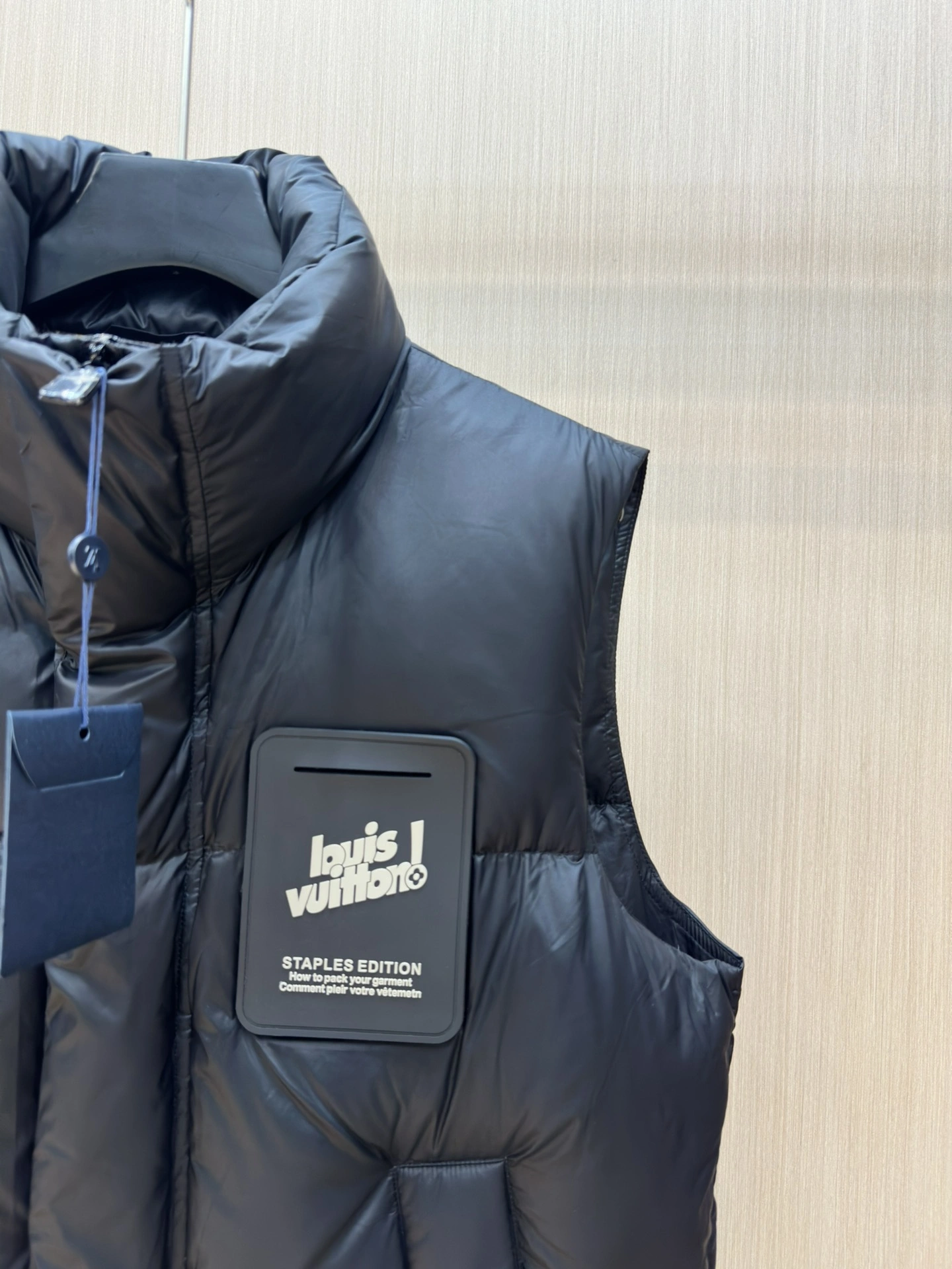 Supportive Louis Vuitton Down Jackets 139421