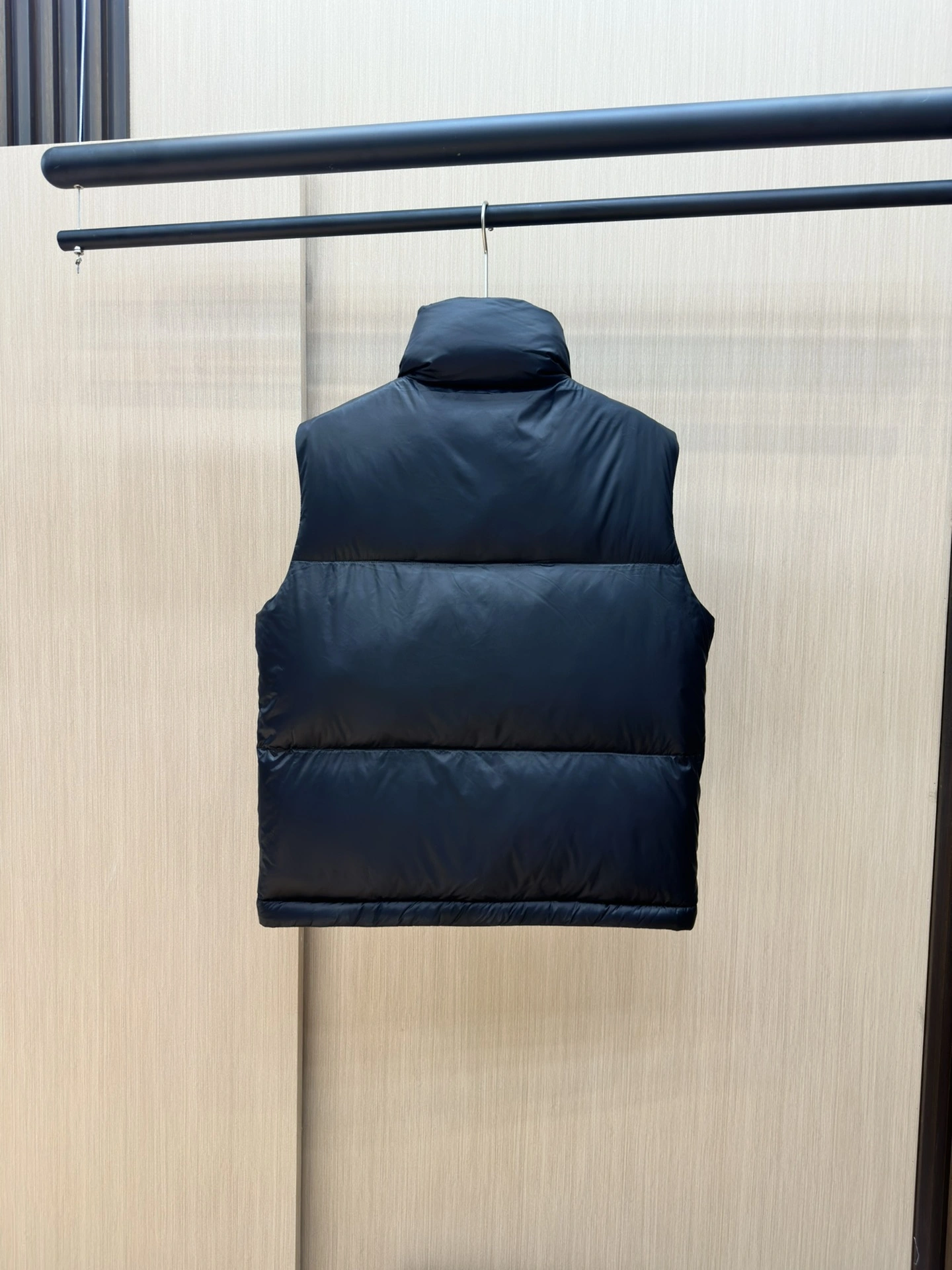 Supportive Louis Vuitton Down Jackets 139421