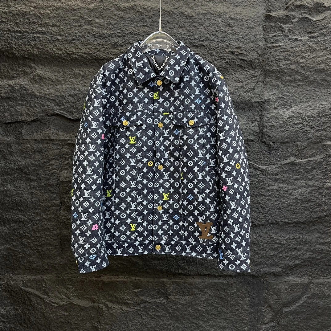 Snug Louis Vuitton Down Jackets 139435