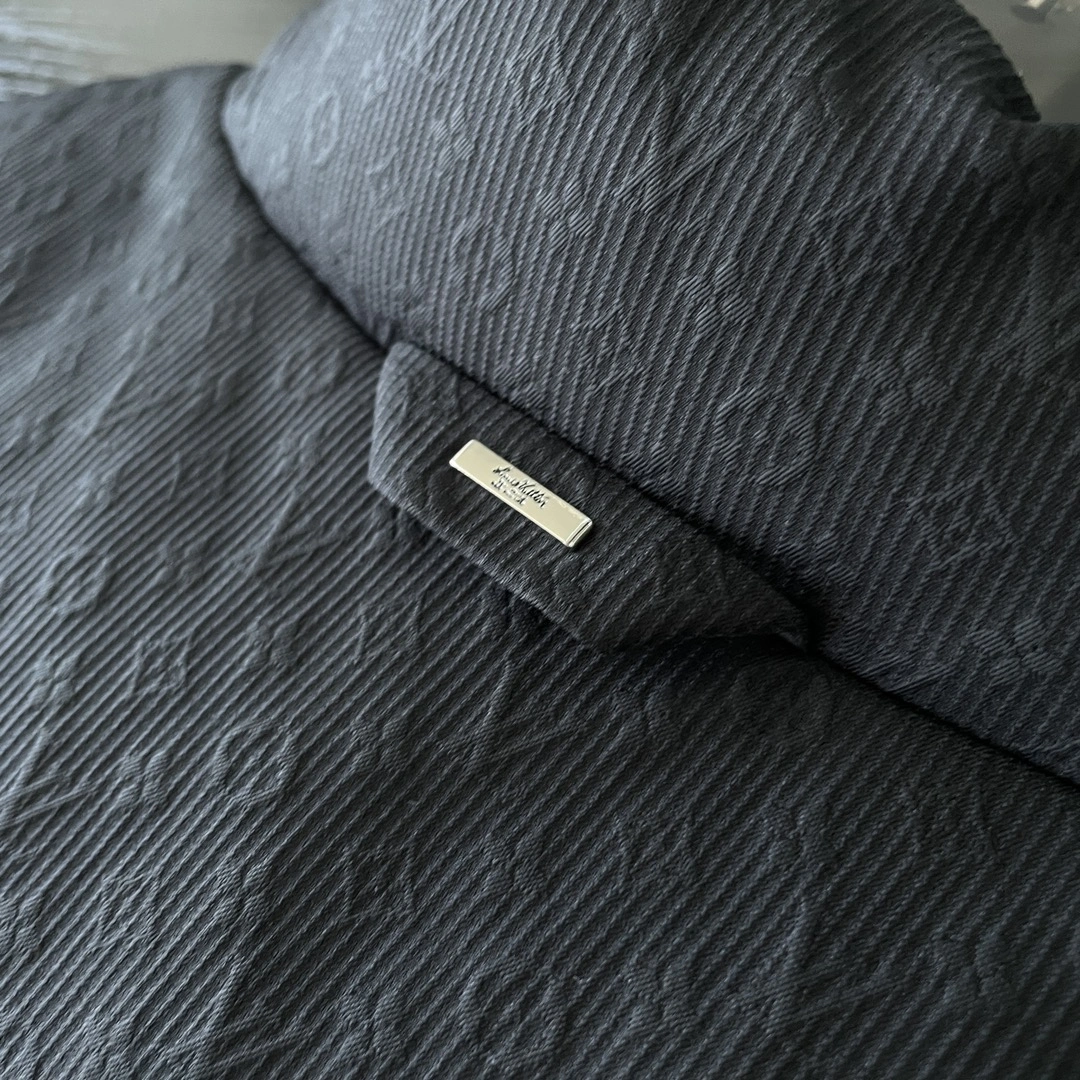 Louis Vuitton Down Jackets Neat 139436