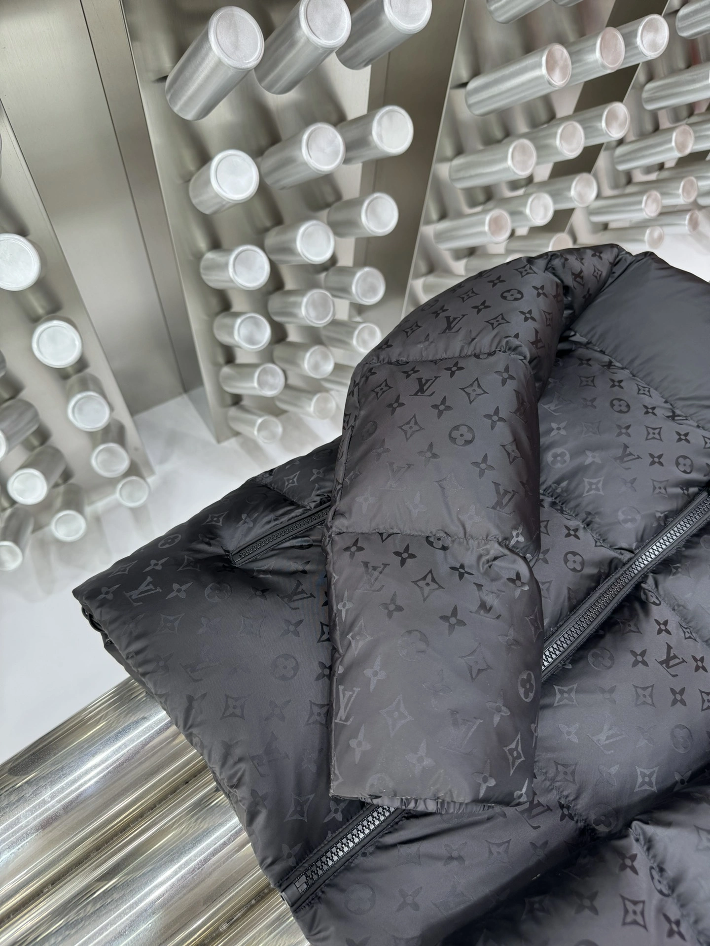 Louis Vuitton Down Jackets Supportive 139412