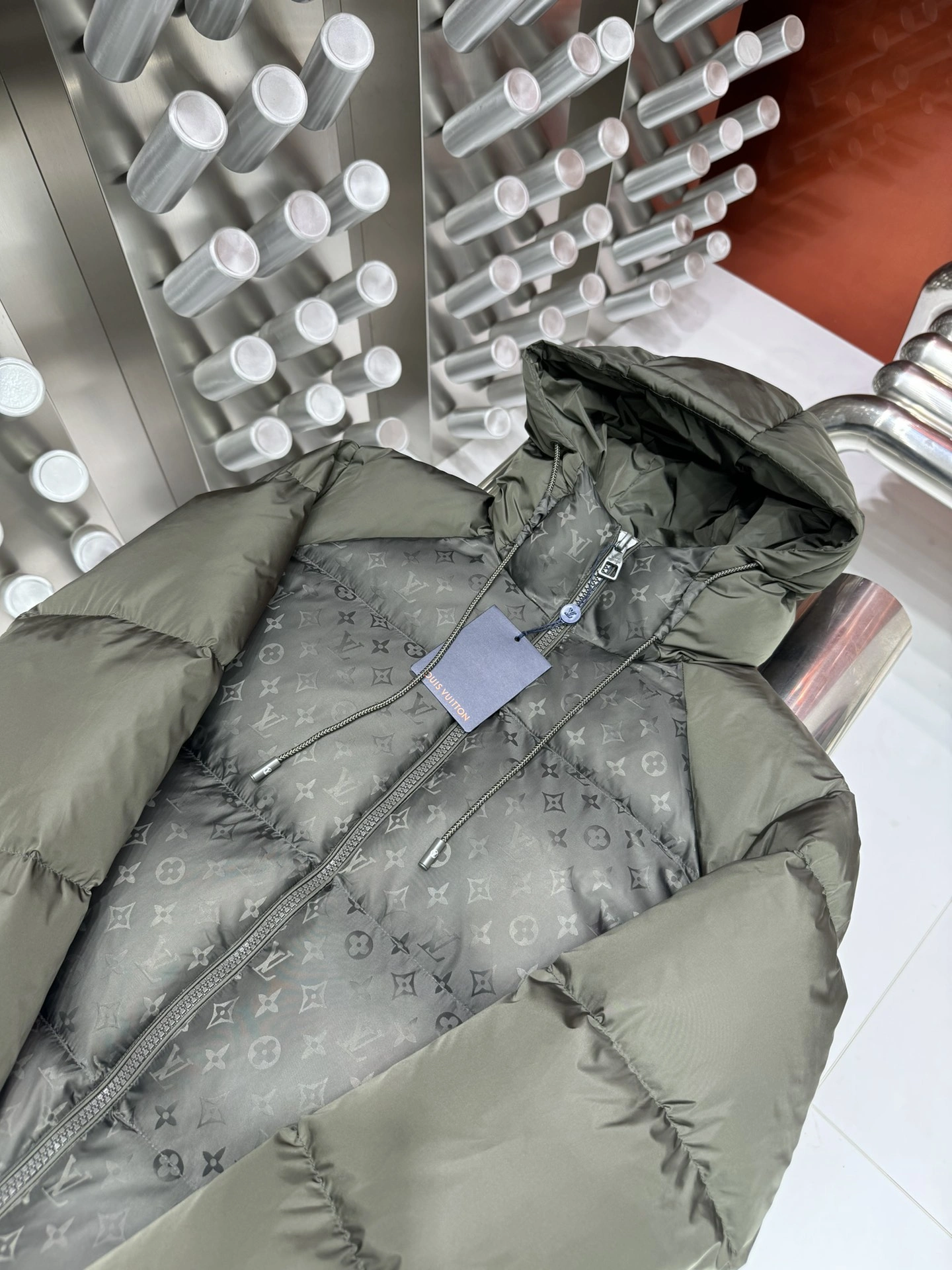 Louis Vuitton Down Jackets Tailored 139413