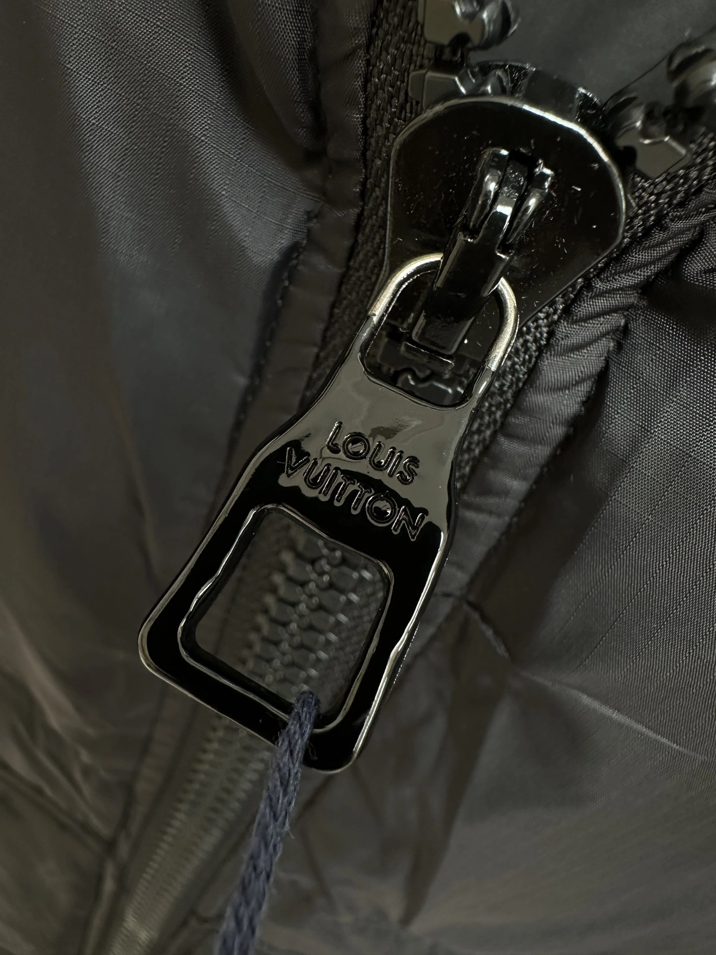 FlexibleFit Louis Vuitton Down Jackets 139415