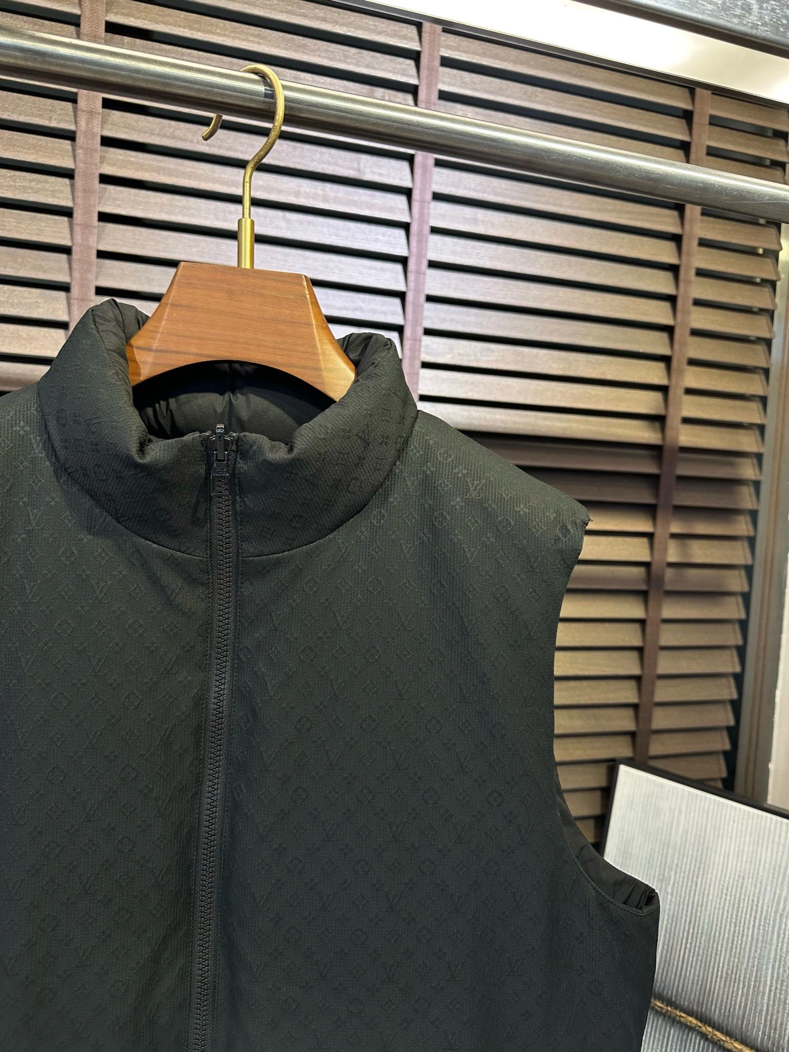 Louis Vuitton Down Jackets FastDry 139410