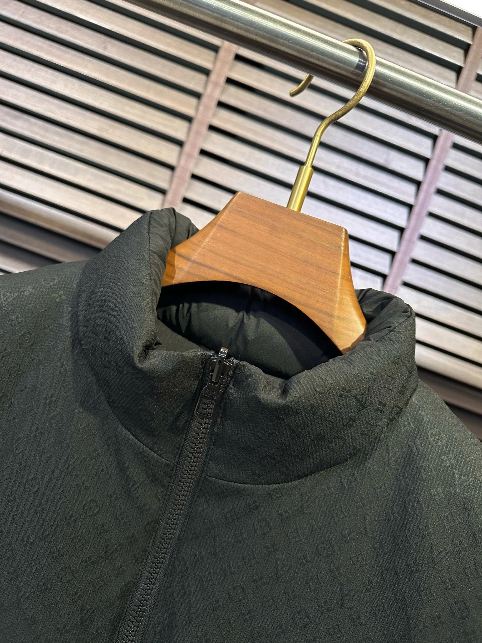 Louis Vuitton Down Jackets FastDry 139410