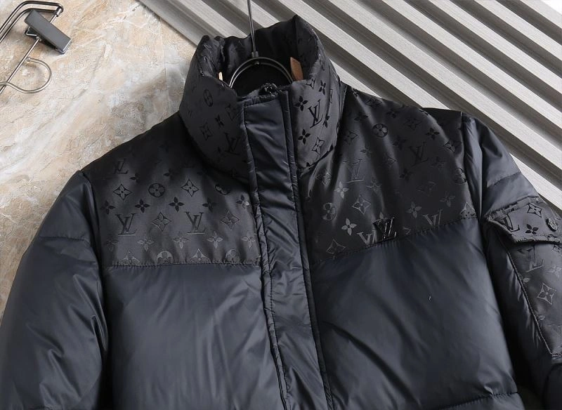 Stretchable Louis Vuitton Down Jackets 139353