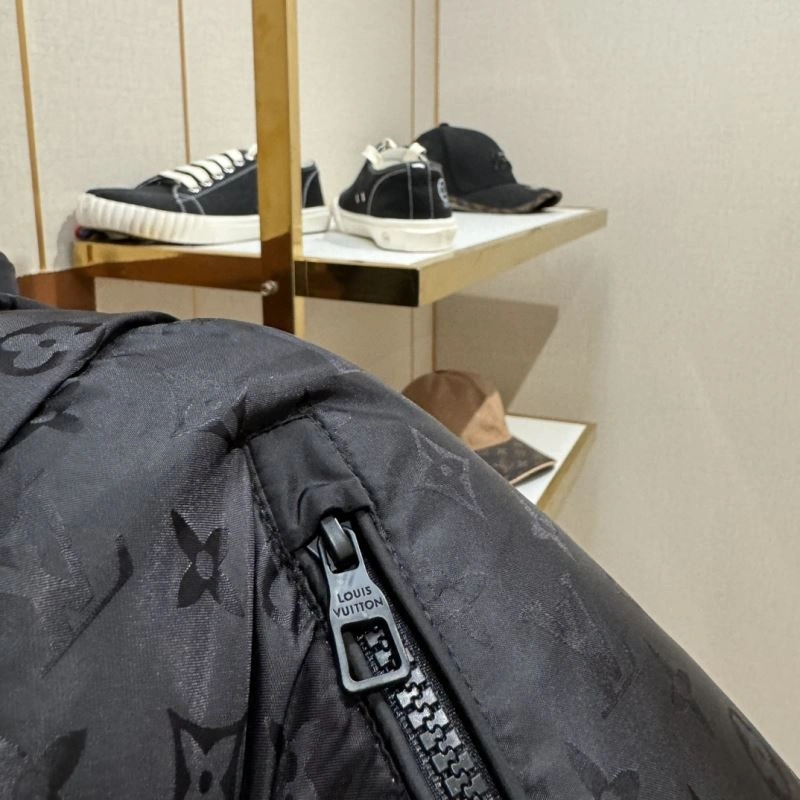 RelaxedFit Louis Vuitton Down Jackets 139342