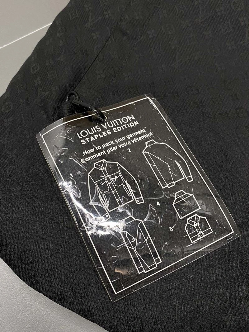 Louis Vuitton Down Jackets Lightweight 139338