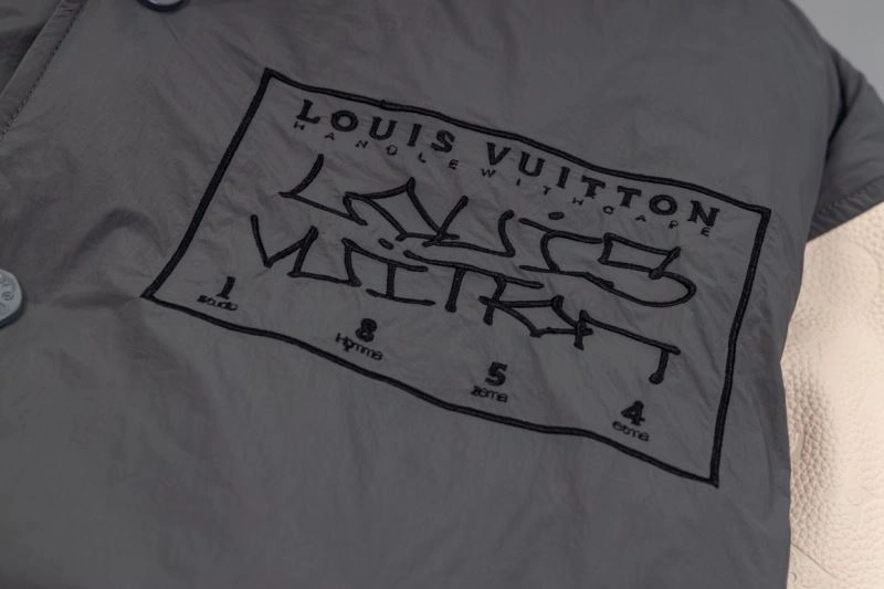 Louis Vuitton Down Jackets EyeCatching 139323