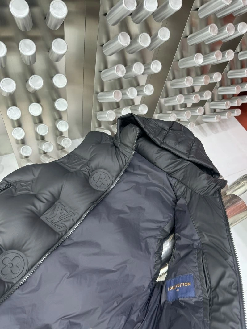 Classic Louis Vuitton Down Jackets 139322