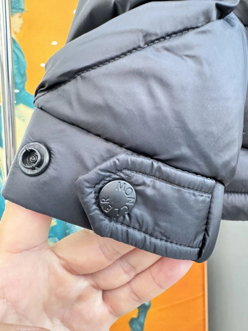 Neat Louis Vuitton Down Jackets 139328
