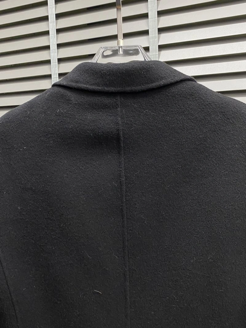 Classic Louis Vuitton Down Jackets 139321