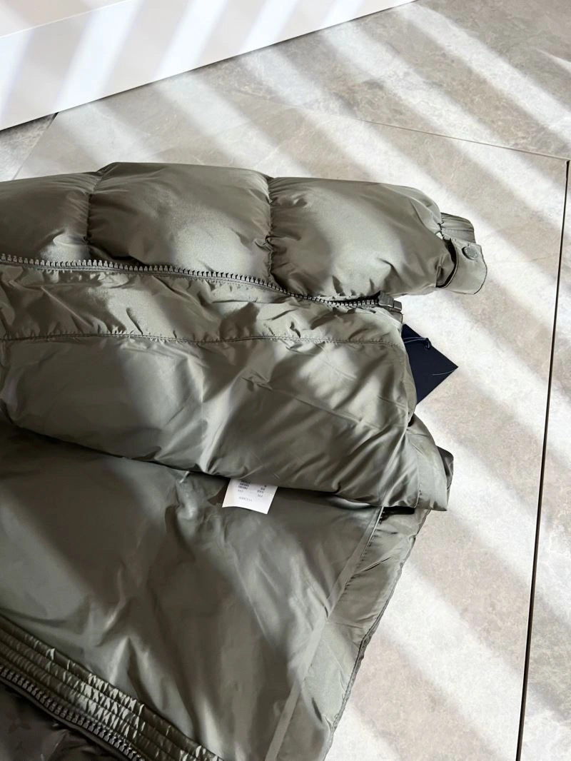 Timeless Louis Vuitton Down Jackets 139318